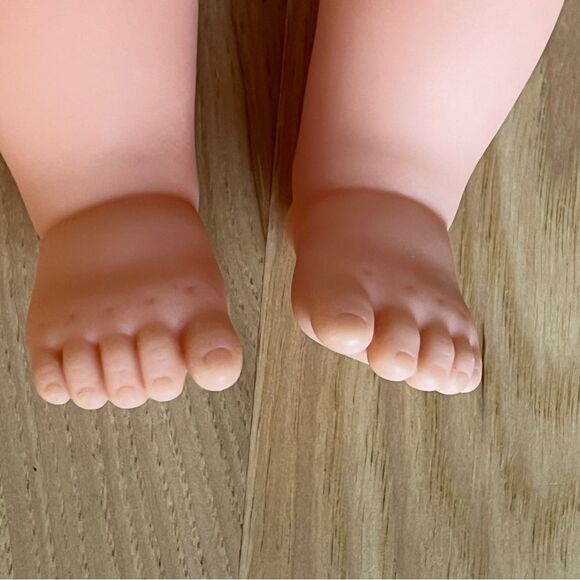 Baby Doll China 1446 Cloth Body White and Blue Outfit Hat Accessories - Picture 5 of 8